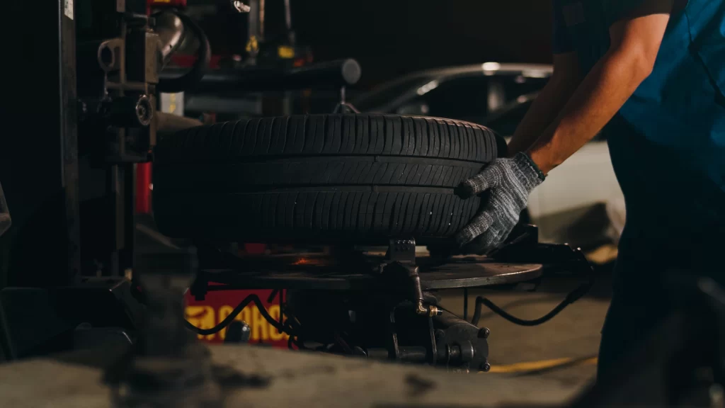 Top Auto Service Multimarca Ludus este un service auto de top ce oferă servicii de mecanică, vopsitorie, tinichigerie și geometrie roți.